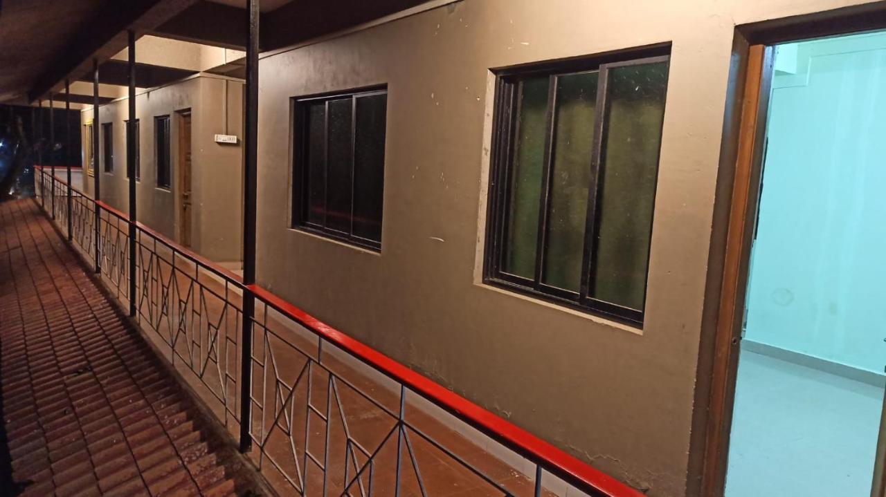 Dlite Beach Grove Cottages Alibag Luaran gambar